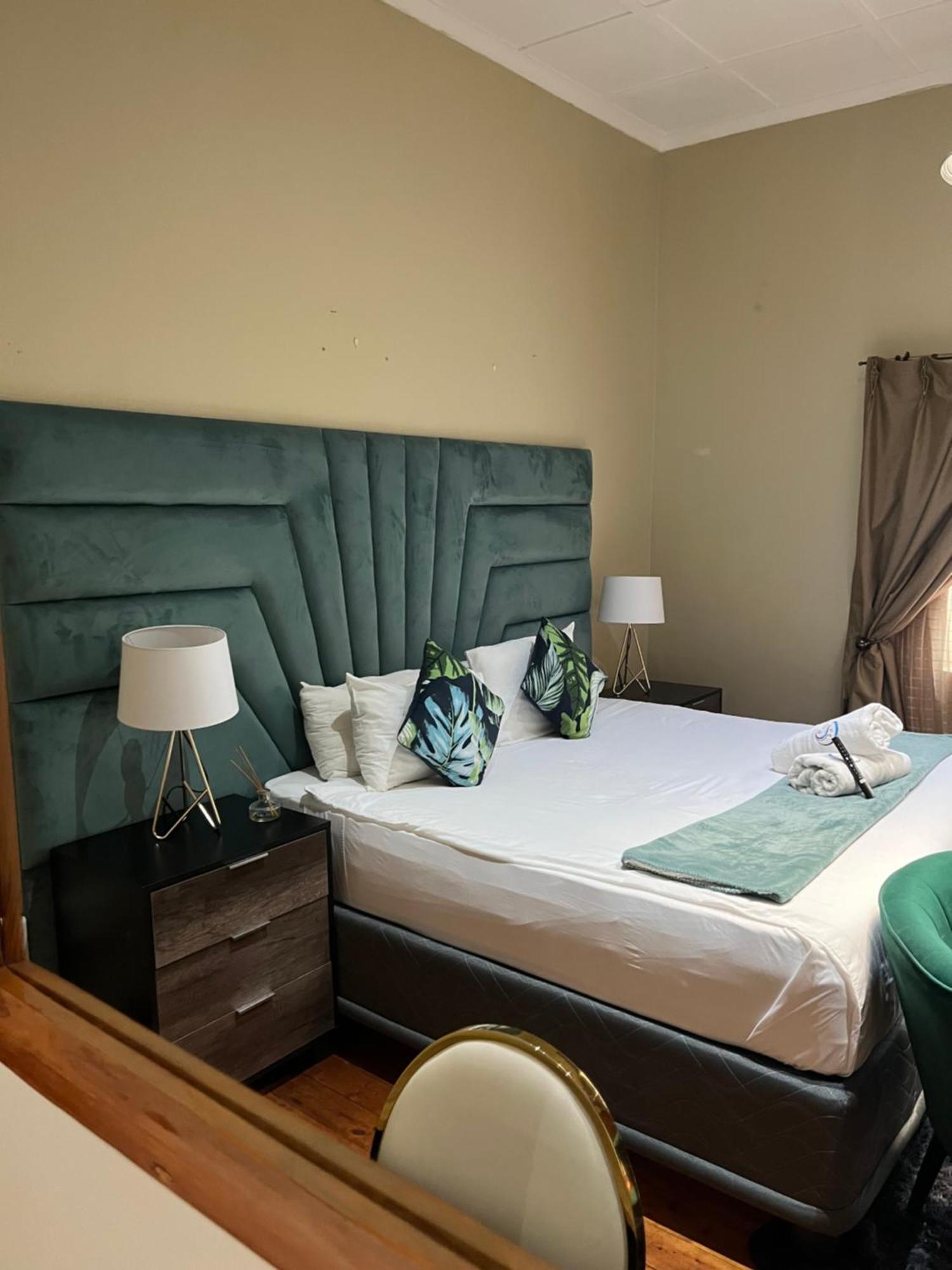 St Eve Lodge & Spa Bloemfontein Eksteriør bilde